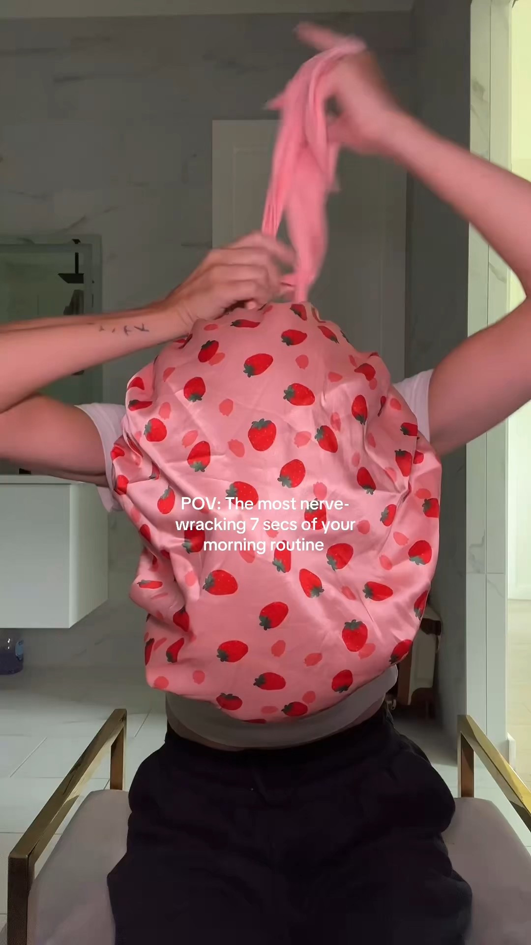 Will it be a good curl day or a character building day?

My favorite and most trusted way to protect my hair while I sleep is with my hair in a banana clip and gently tucked into a satin bonnet. I simply couldn’t resist how adorable this strawberry 🍓one is!

#wavycurly #curlcare #wavyhairtips #healthyhair