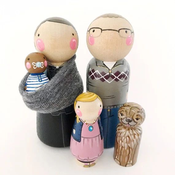 CUSTOM Peg Family 5 With Baby Sling // Personalized Peg Dolls | Etsy | Etsy (US)