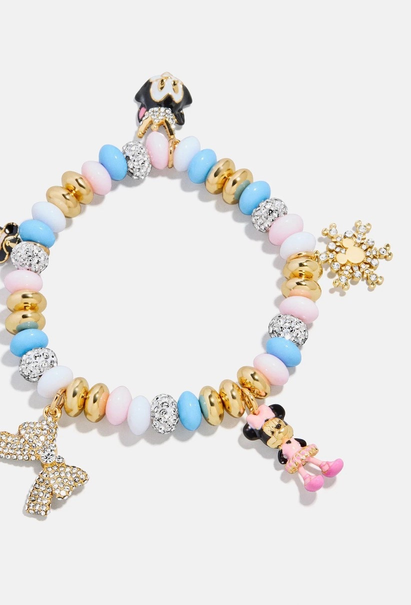 ✨Holiday bracelet✨

#LTKgrwm #LTKHoliday #LTKootd