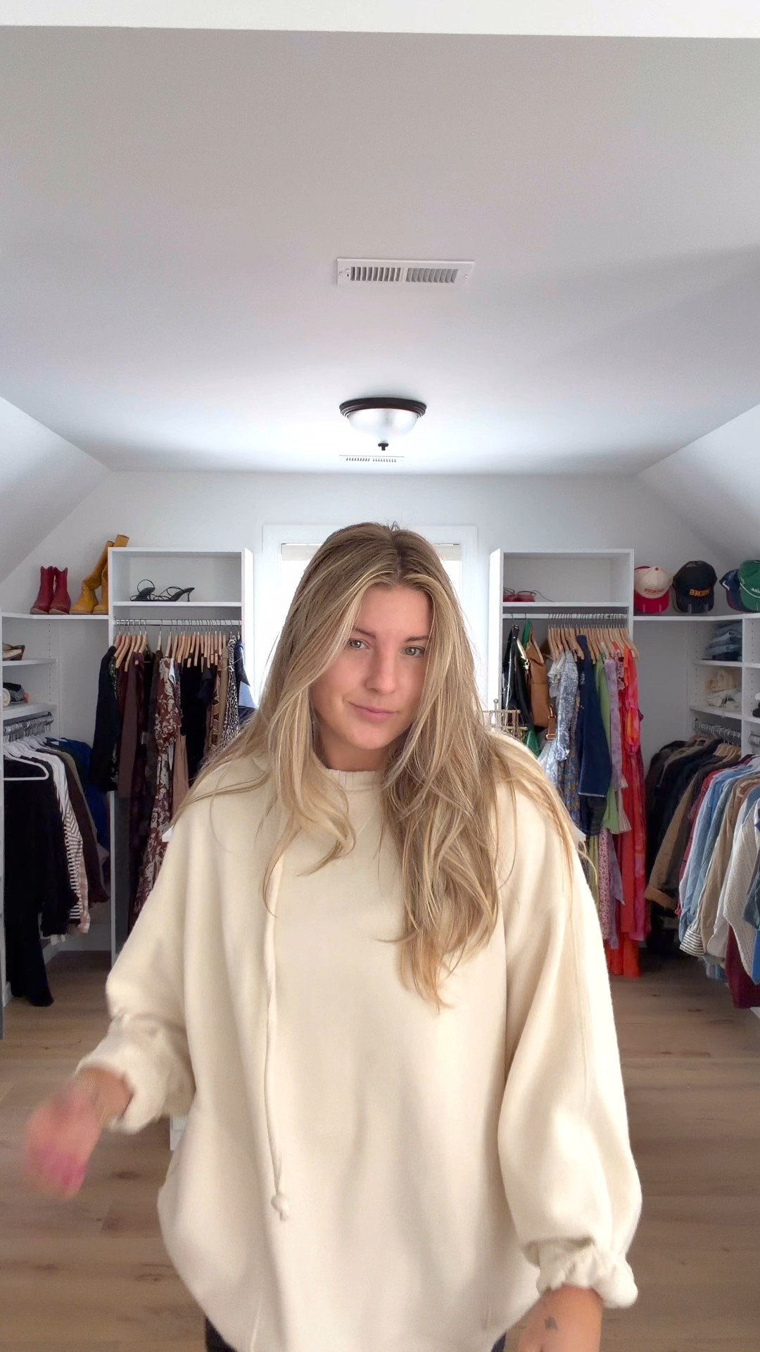 Drop off vs pick up. Loving these pieces from Aerie and the overalls are my most liked piece from Amazon 

#LTKFindsUnder50 #LTKootd