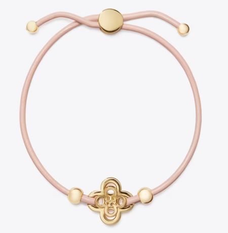 Tory Burch
KIRA CLOVER SLIDER BRACELET

Delicate geometry. Graphic cutouts reinterpret the classic good luck charm on our Kira Clover Slider Bracelet. Wear it solo or mixed with other bangles and cuffs

#LTKStyleTip #LTKParties #LTKWorkwear