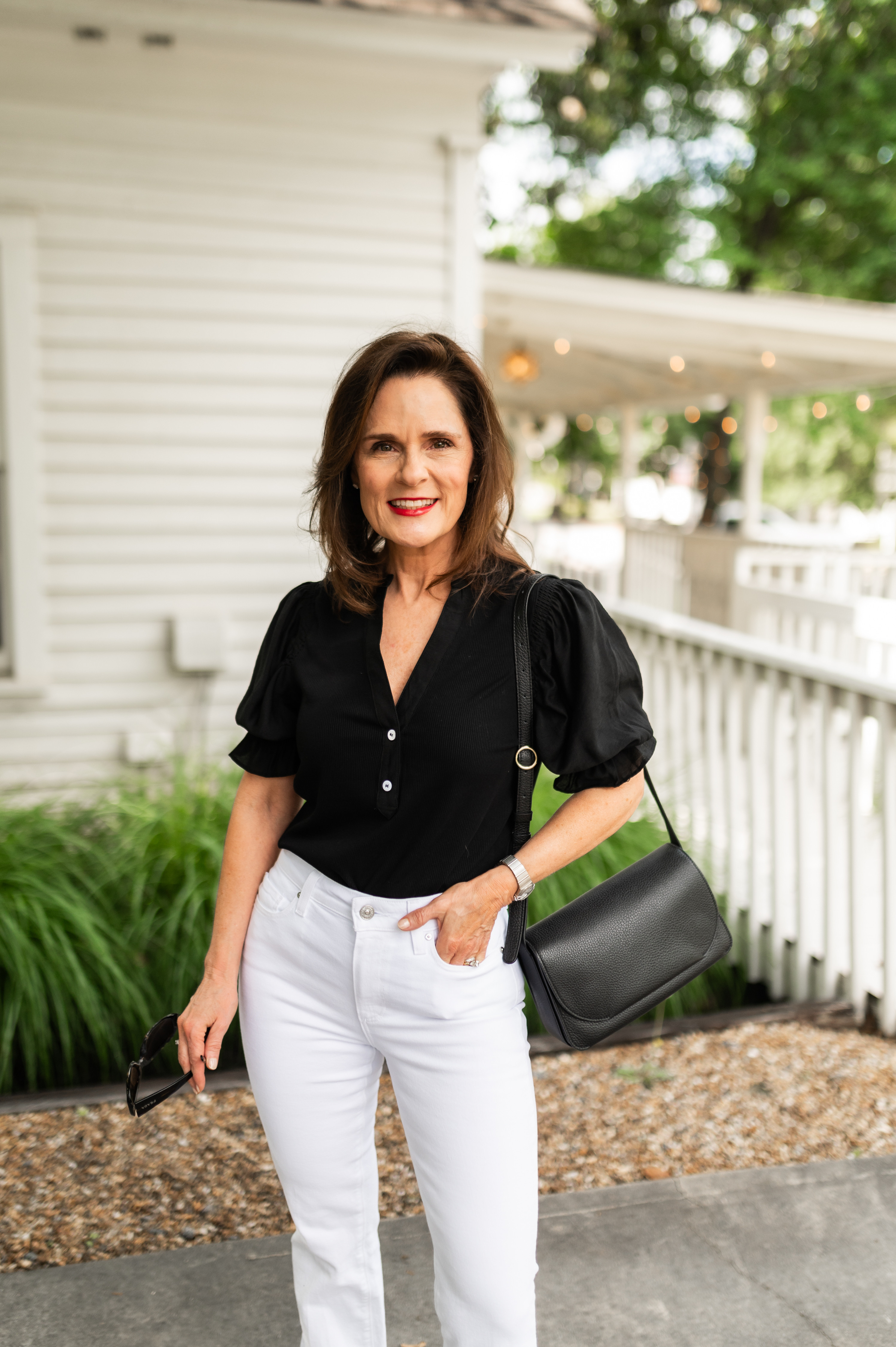 For the days you want more than a simple t-shirt to go with your favorite jeans.

V-neck t-shirt, elevated casual style, spring denim outfit 

 

#LTKOver40 #LTKPetite #LTKStyleTip