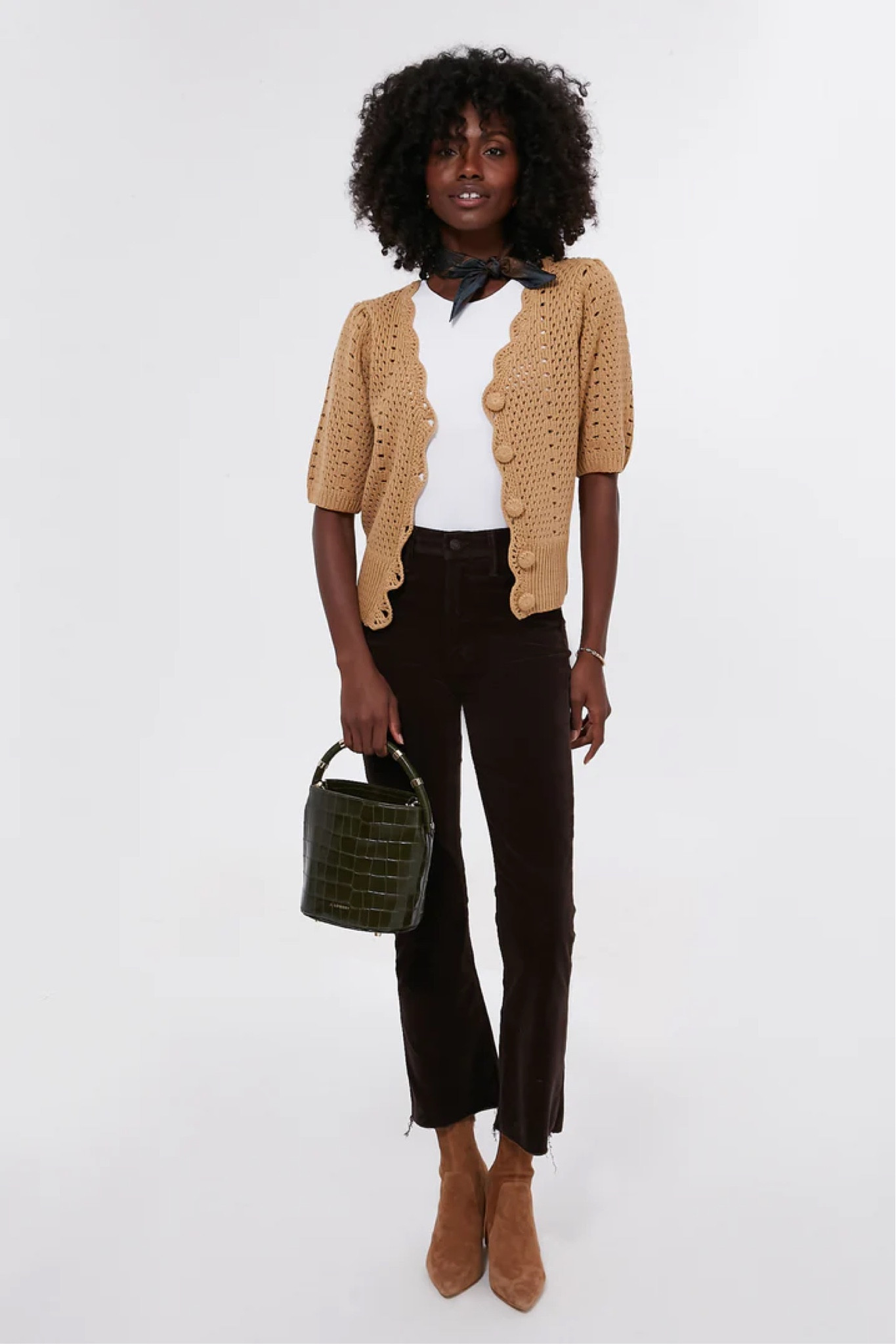 The sweetest scalloped cardigan 

#LTKhome #LTKworkwear #LTKunder100