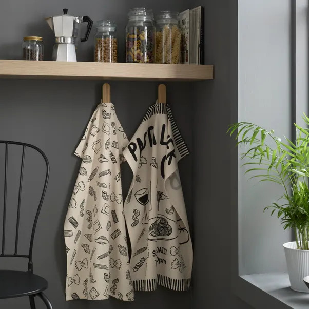Pack of 2 Bistro Pasta Lover Club Tea Towels | Dunelm