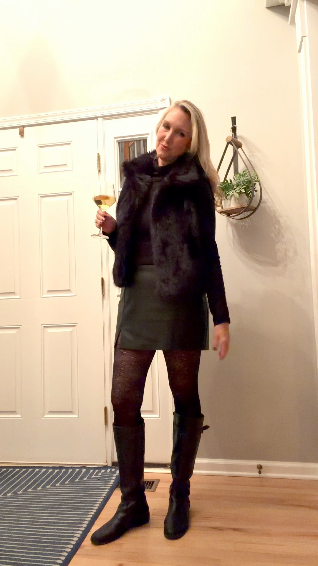 What I wore for New Years Eve 

NYE, New Year’s Eve, date night outfit

#LTKMidsize #LTKTall #LTKOver40