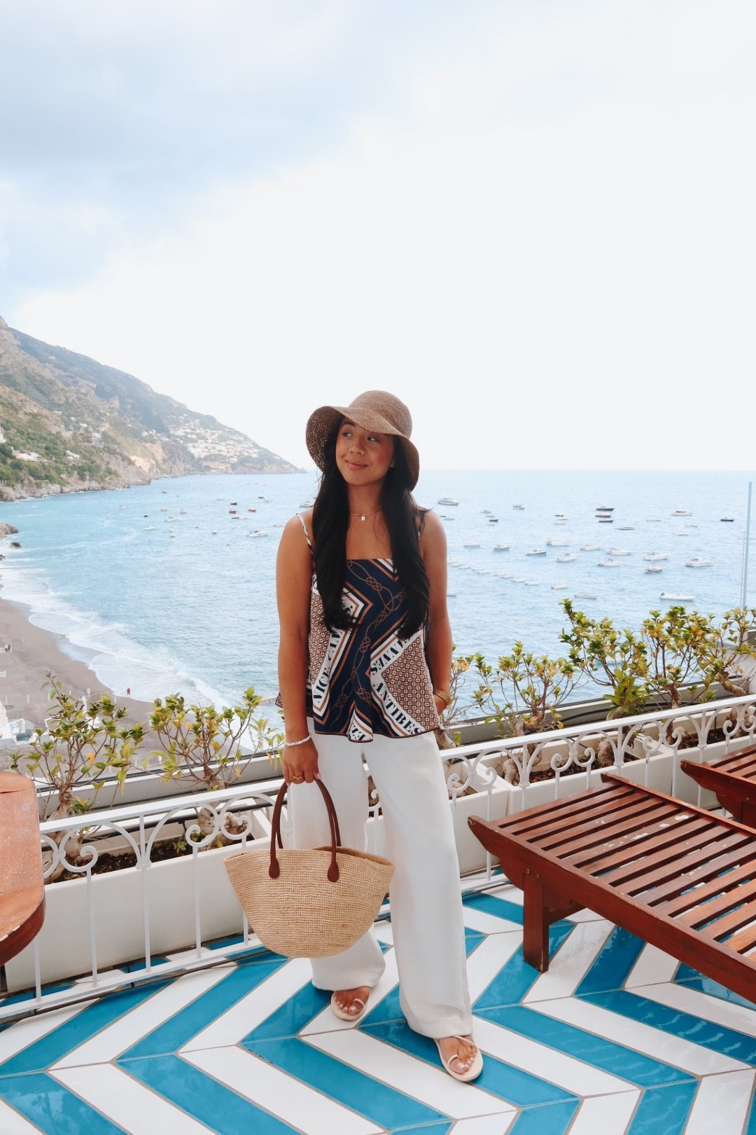 Outfit I wore to travel from Florence to Positano 🌊 wearing size XS top and S pants!

#LTKootd #LTKTravel #LTKPetite