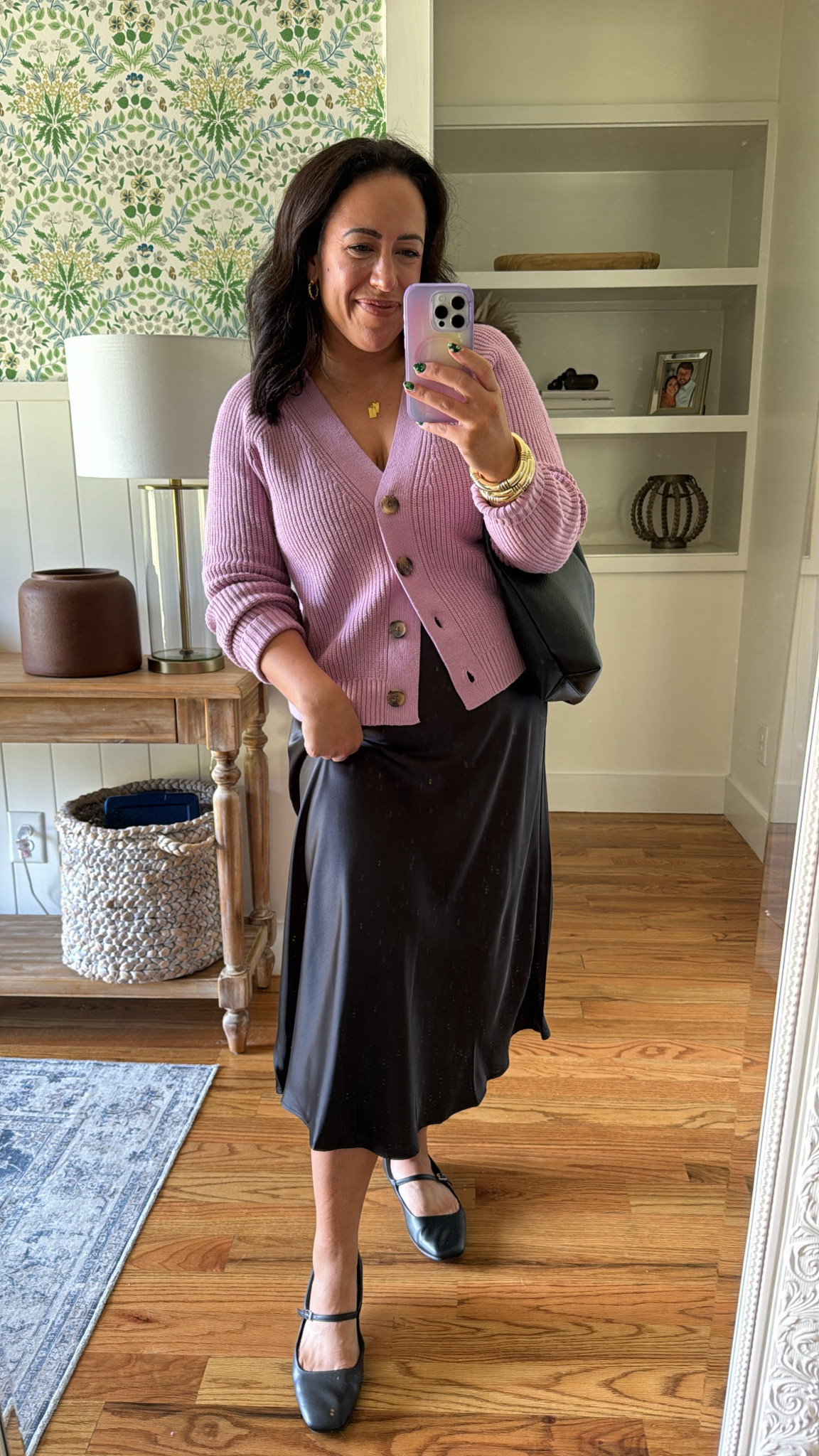 Midsize capsule wardrobe outfit 🤍


Teacher outfit, Workwear outfit, office outfit, Amazon skirt, Amazon fashion, Linen pants, old navy, closet staples, button front cardigan, satin skirt, baggy jeans, olive denim, white button up, denim jacket, sweater top

#LTKStyleTip #LTKMidsize #LTKWorkwear
