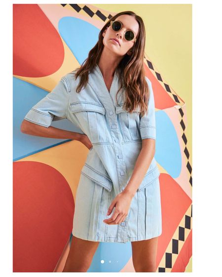 Hunter Bell MELANIE DRESS

The Melanie Dress is a relaxed straight silhouette made in a light wash denim dress that blends modern design with a western take on denim. The snap buttons and carefully placed pockets adds dimension to this look, enhancing your perfect spring wardrobe.

#LTKWorkwear #LTKStyleTip #LTKSeasonal