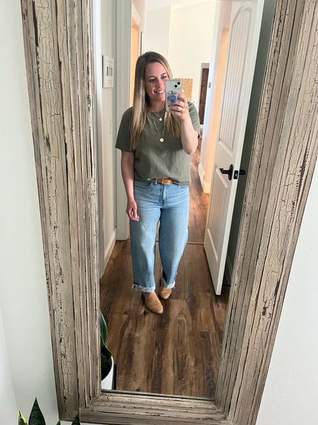 Madewell cropped jeans denim outfit. Wide leg crop jeans. 

#LTKxMadewell #LTKMidsize