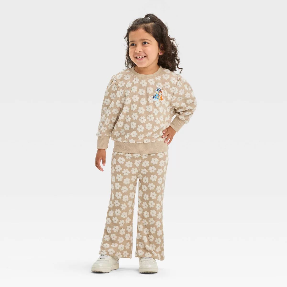 Toddler Girls' Bluey and Bingo 2pc Fleece Pullover and Pant Set - Tan | Target