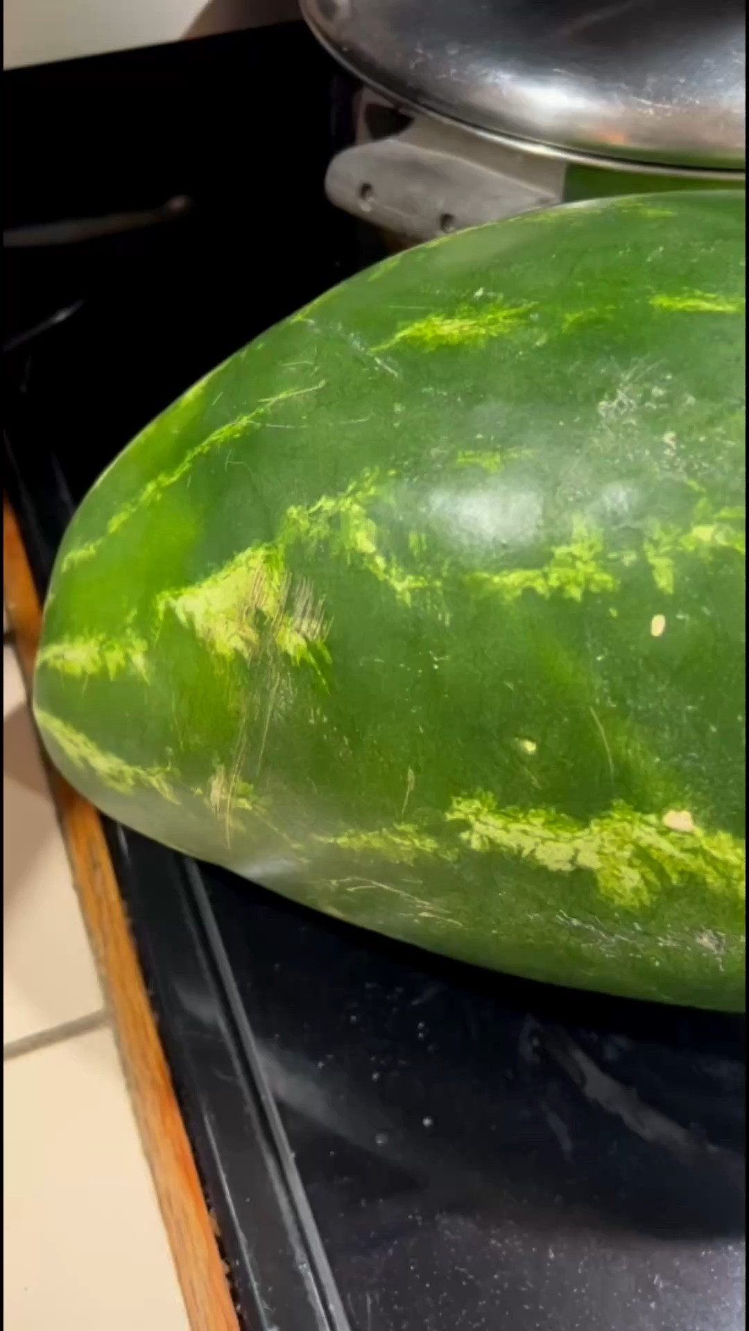 I finally cut up the big watermelon 🍉 with a Faberware Cleaver 🔪 It’s so yummy 😋

#LTKdayinmylife #LTKselfcare #LTKfoodie
