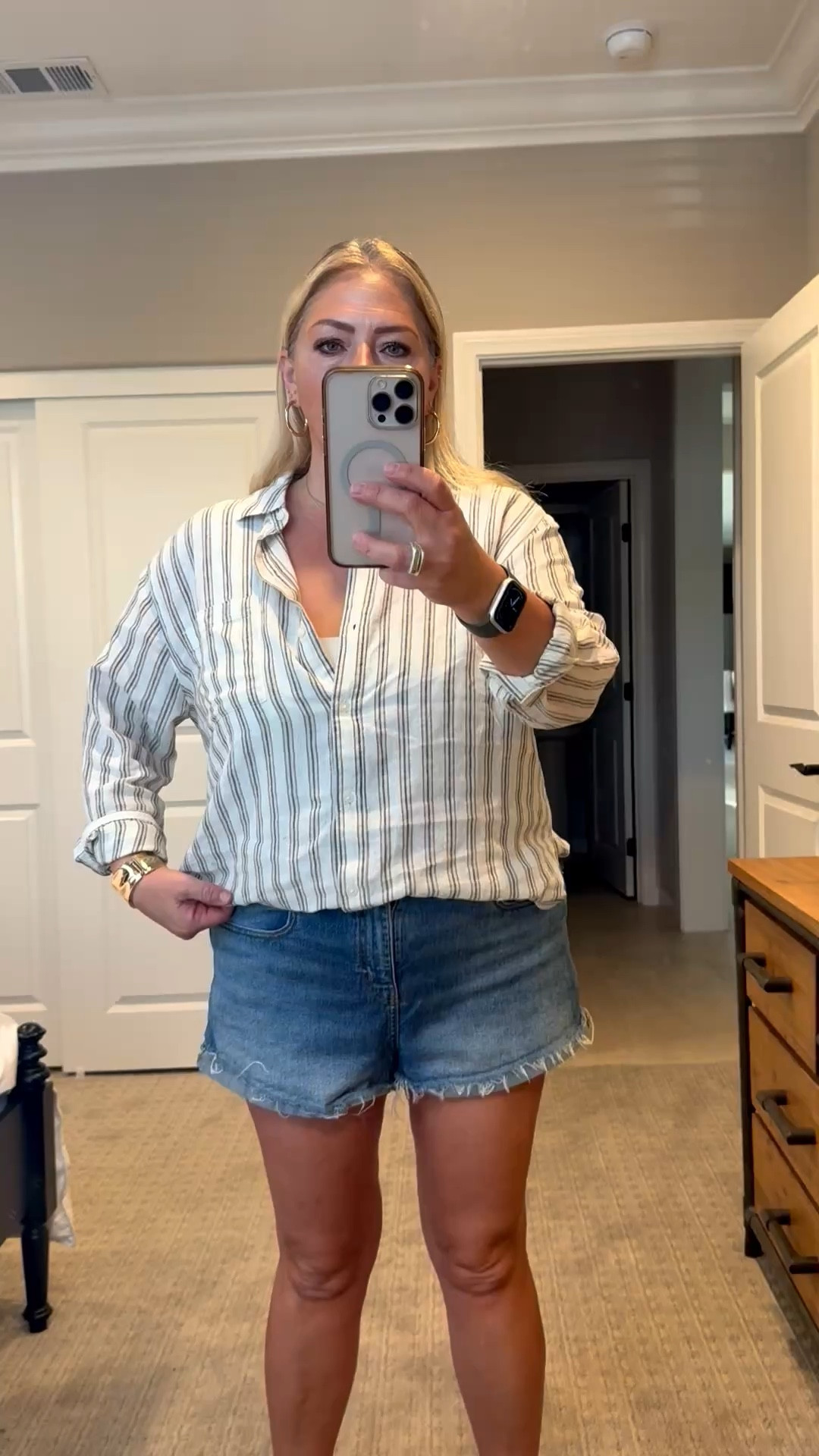 Saturday and one of my daughters birthdays! 
It’s another beautiful day
Let’s make it great. 


#LTKMidsize #LTKmomlife #LTKootd