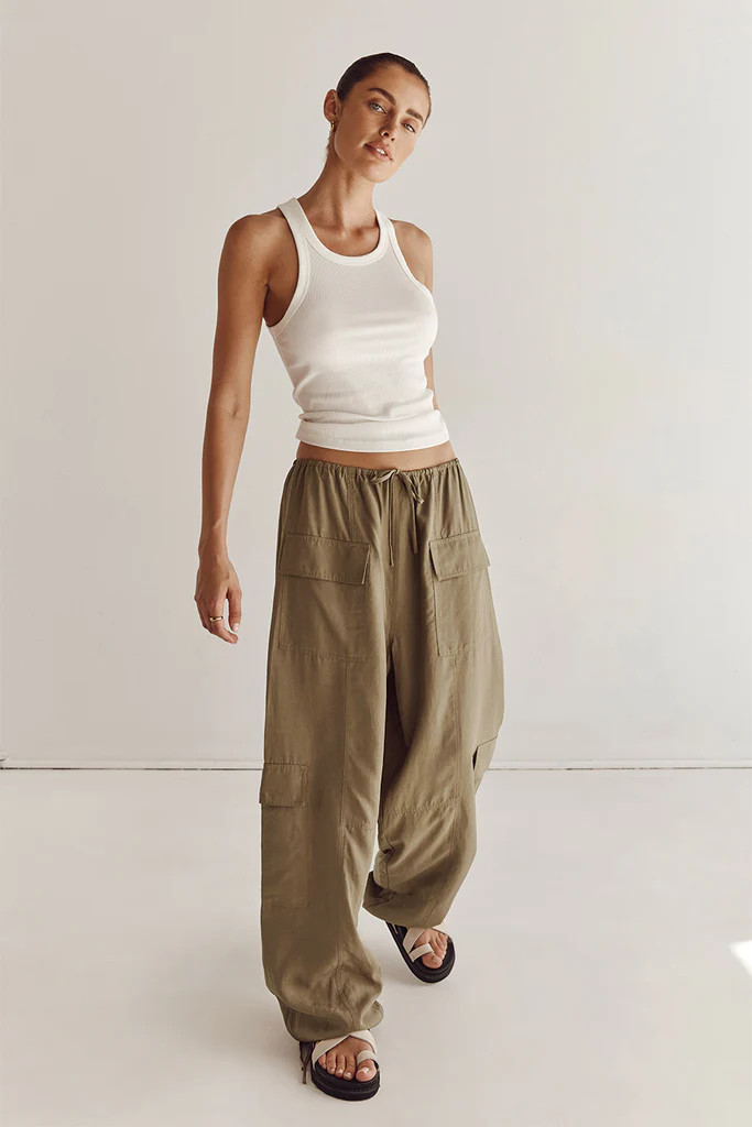 HEIDI FERN TENCEL BLEND CARGO PANT | DISSH