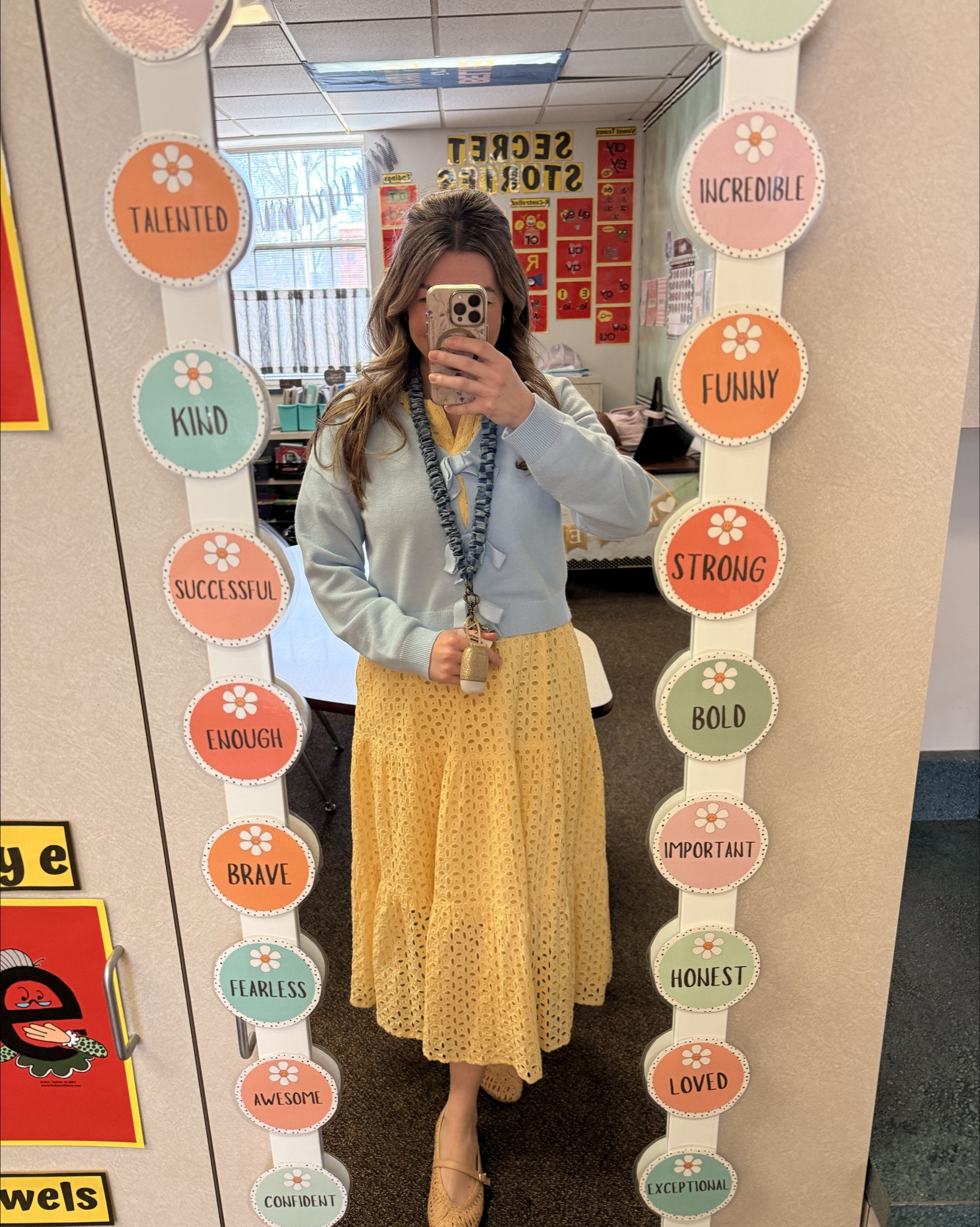 Spring teacher OOTD👩🏼‍🏫🩵

#LTKdayinmylife #LTKSeasonal #LTKootd