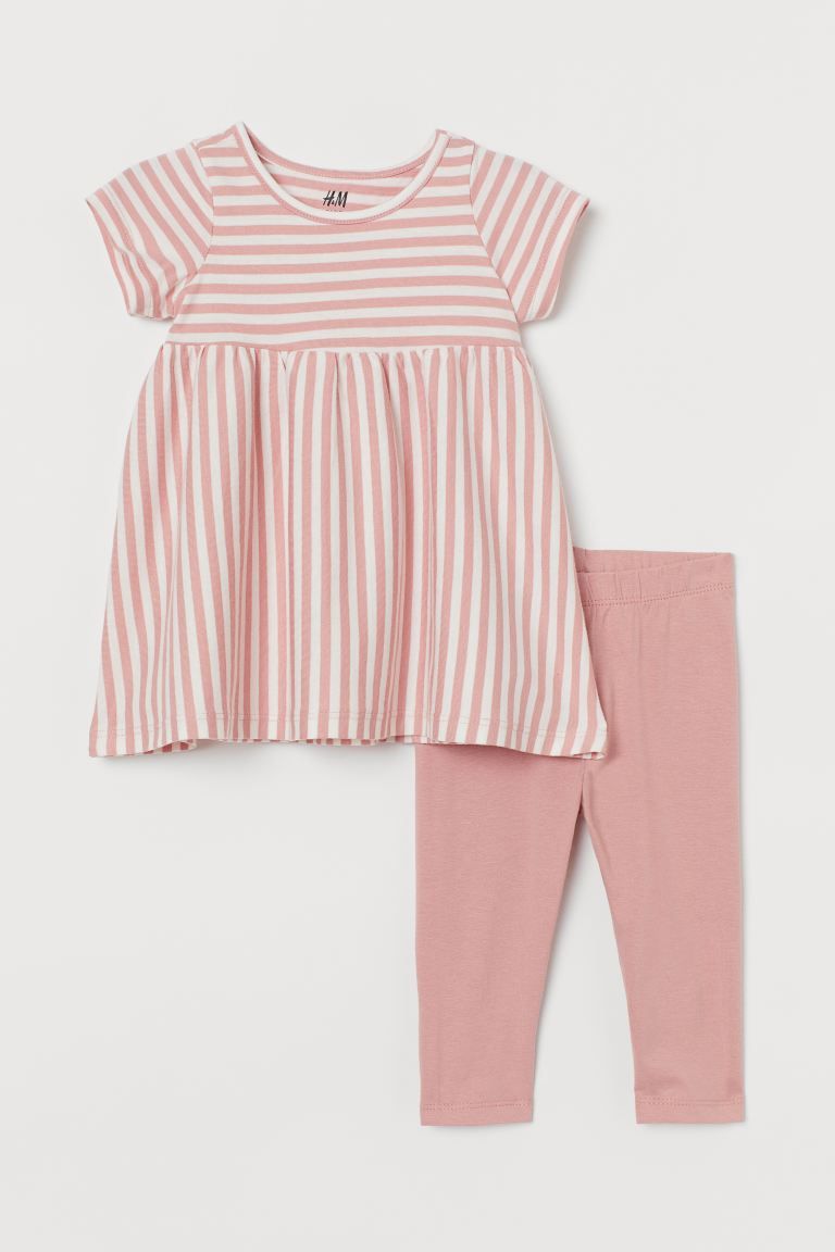 Set with a dress and leggings in soft organic cotton jersey. Dress with a printed pattern, short ... | H&M (US)