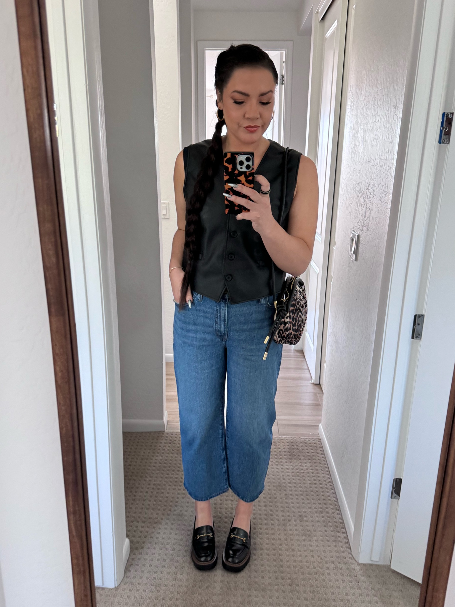 another perfect presenter fit - on stage at Capital One! 

#LTKFindsUnder50 #LTKWorkwear #LTKMidsize