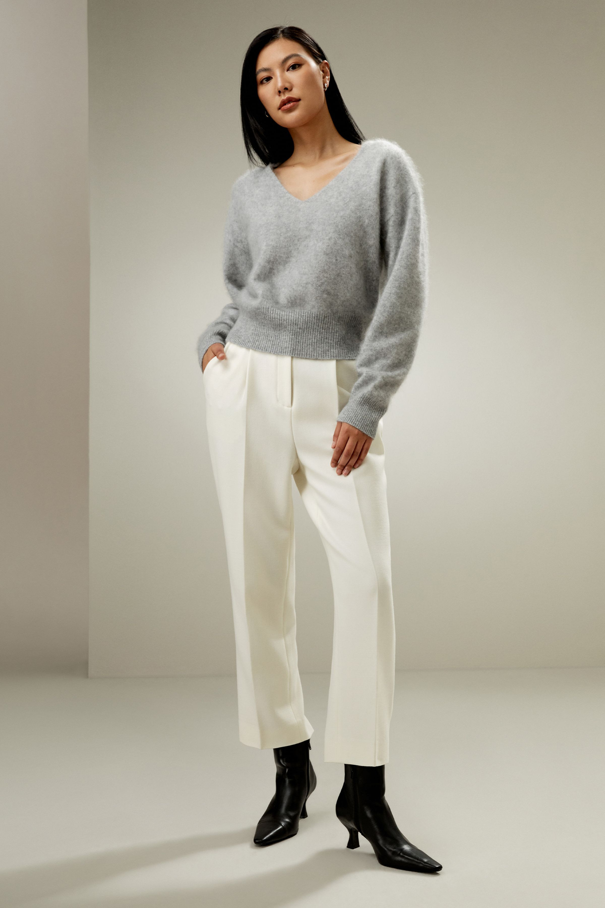 Brushed V-Neck Cashmere Sweater | LILYSILK