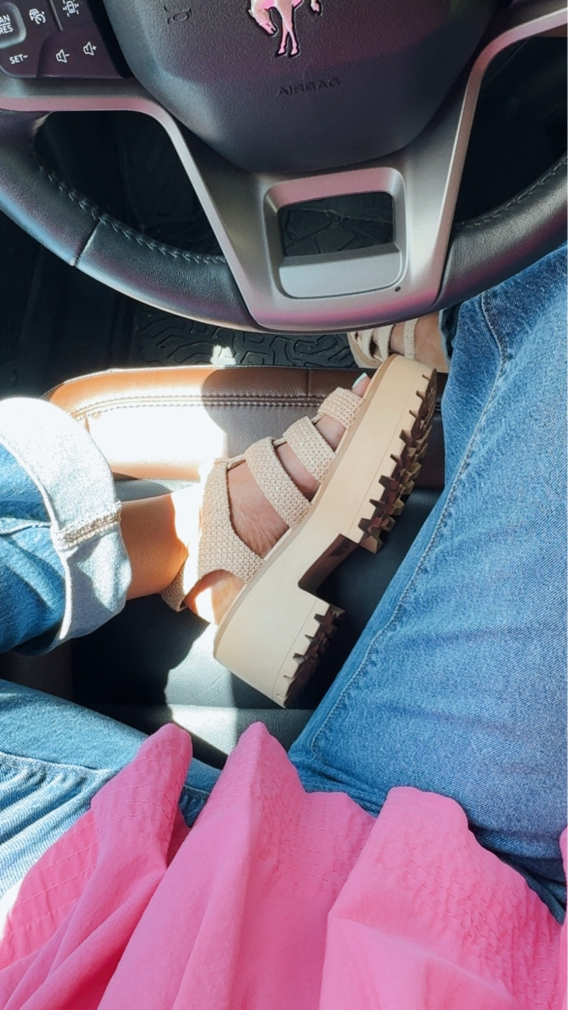 The comfiest + cutest platform sandals from @Target 🤩

#LTKU #LTKSeasonal #LTKootd