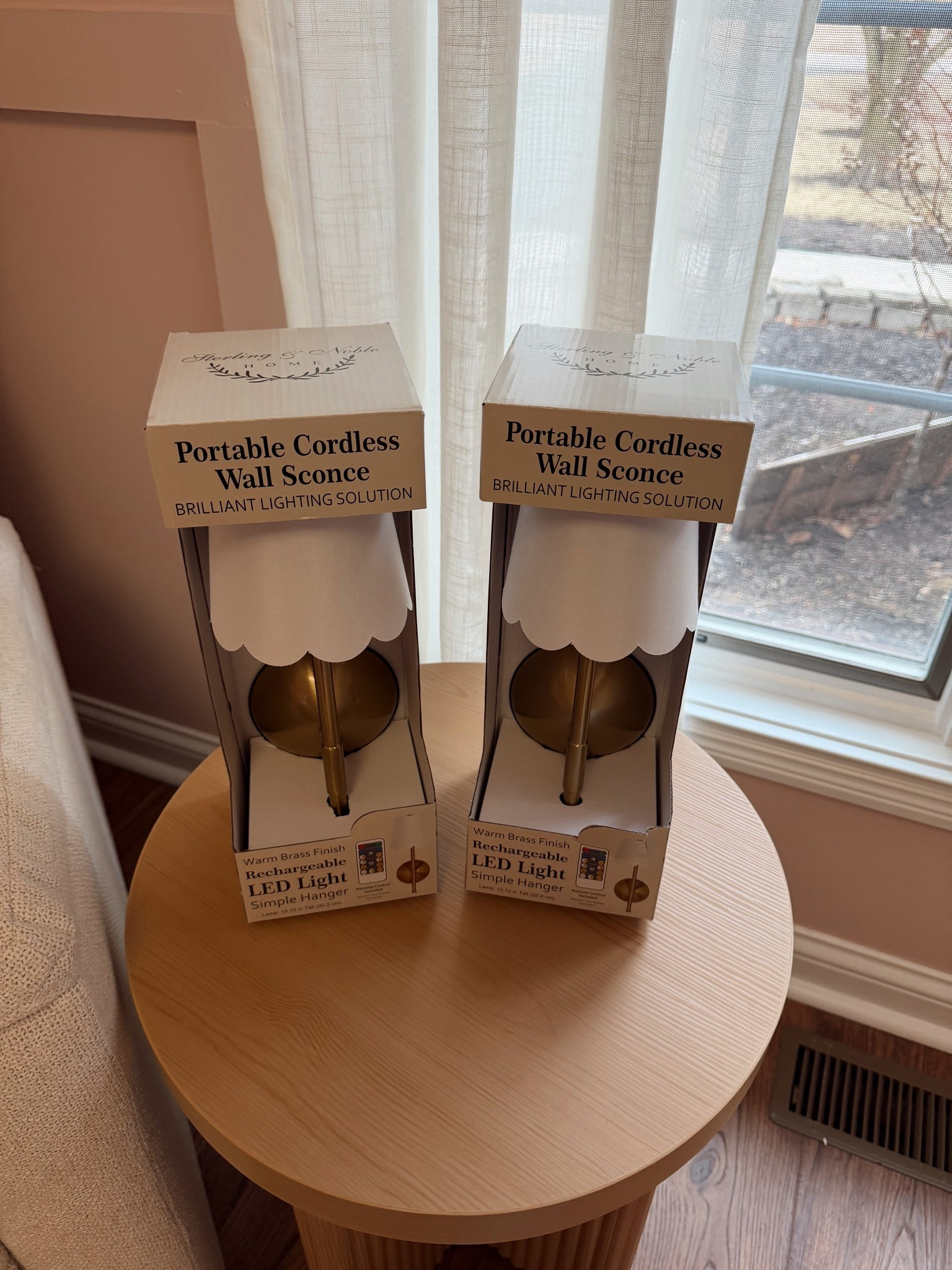 perfect for baby girl’s room!! 🎀