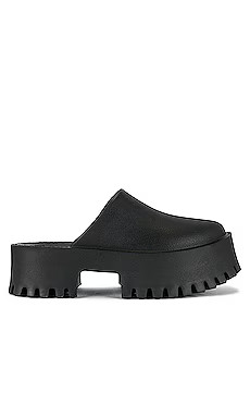 Clogge
                    
                    Jeffrey Campbell
                
               ... | Revolve Clothing (Global)