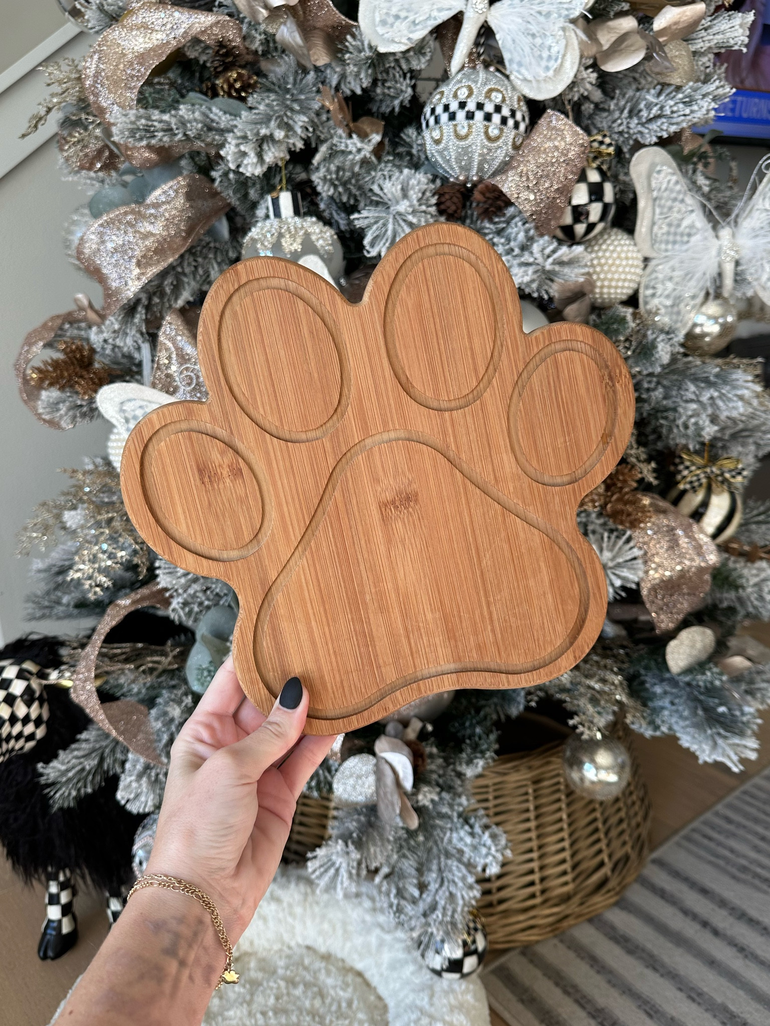 Going to make the boys a Barkuterie board for the holidays! I’ll share once all of their yummy treats come in! I linked everything I bought!

#LTKFamily #LTKHome #LTKHoliday