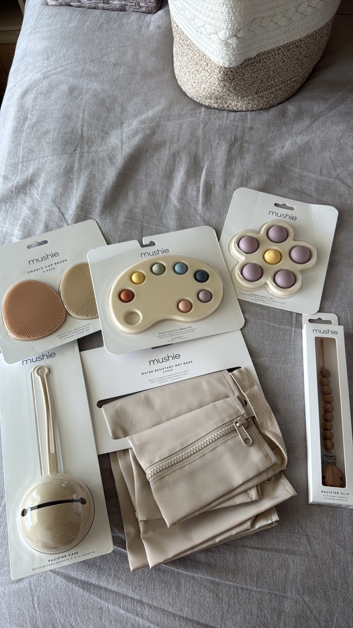 Neutral baby items that I got that I am excited to use! 
@mushie 
#mushie #baby #beigemom

#LTKKids #LTKBaby