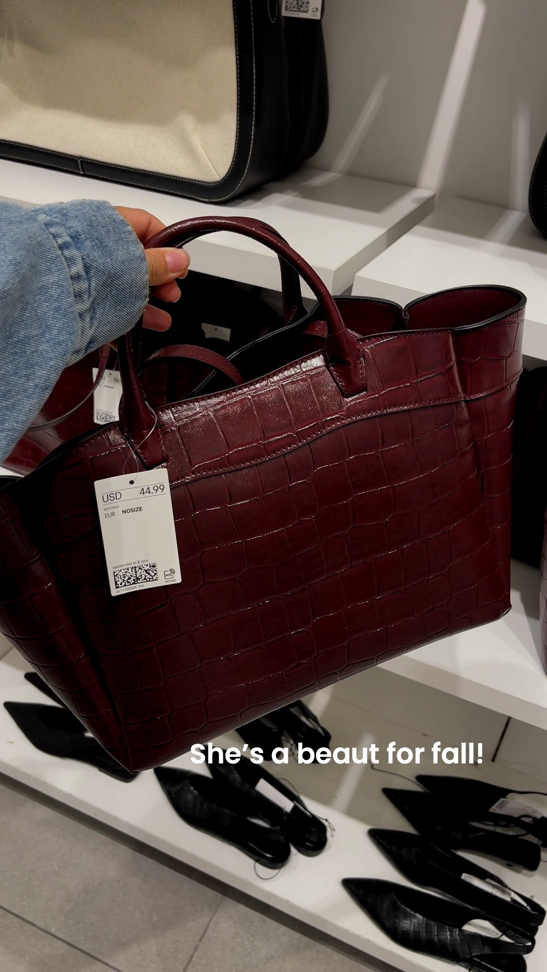 I mean gorgeous and under $50!

#LTKFindsUnder50 #LTKStyleTip #LTKItBag