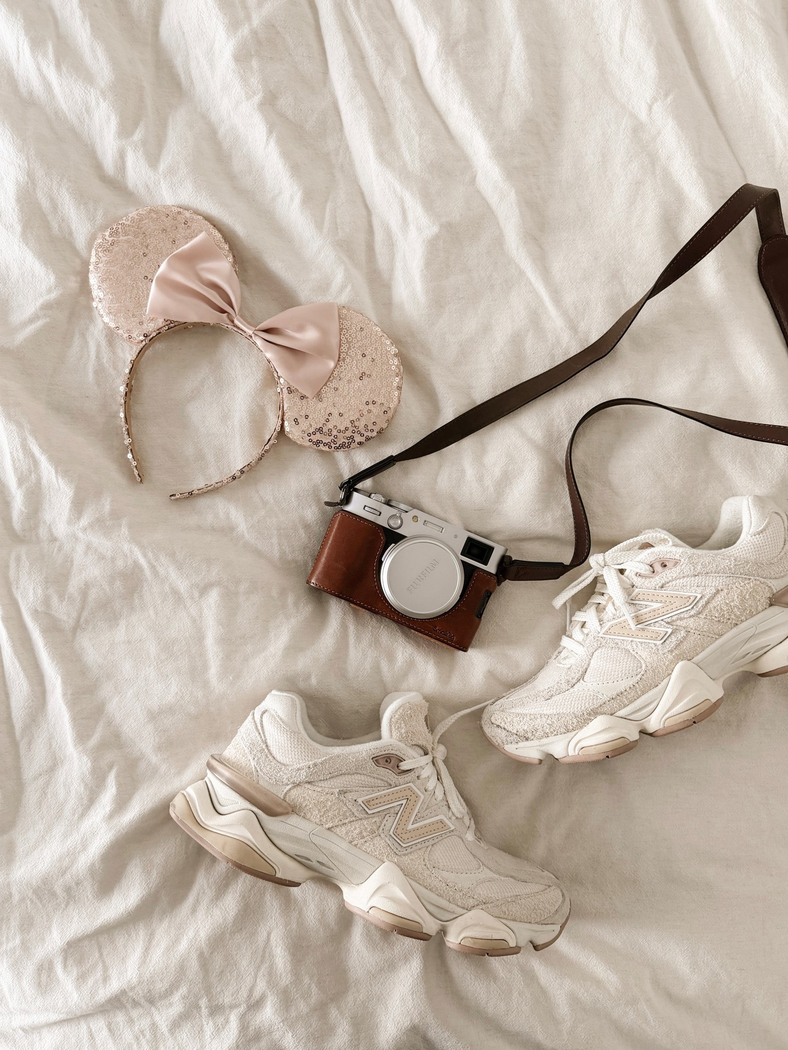 When you’re a mom with an aesthetic but you’re also trying to meet the Disney theme ✌🏼



#LTKmomlife #LTKootd #LTKTravel