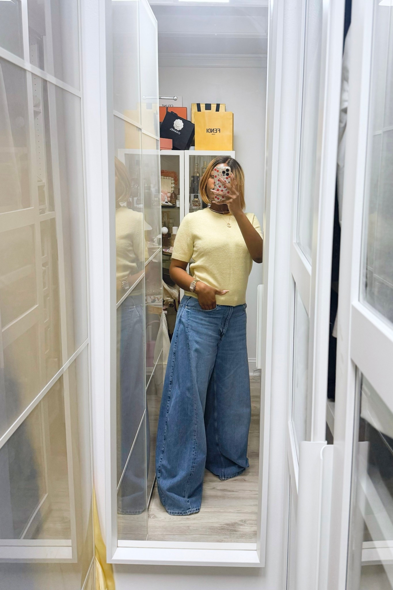 Love this short sleeve sweater. The yellow is so pretty 

#LTKootd #LTKMidsize #LTKSeasonal