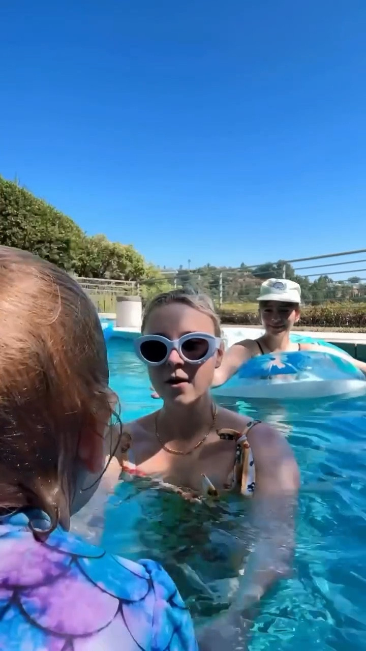 Summertime Shenanigans with my favorite Lady(ies) 🏊‍♀️😆