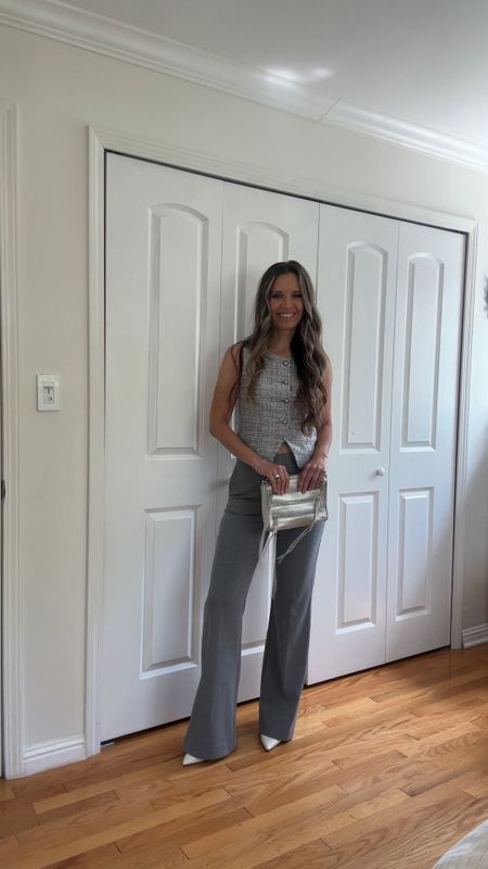 Vest sz S - if in between size up
Gray flare pants sz 4 
White pumps true to size 

I’m 5’5” 122 lbs 

This would be great work outfit!

#LTKfindsunder50 #LTKsalealert #LTKover40