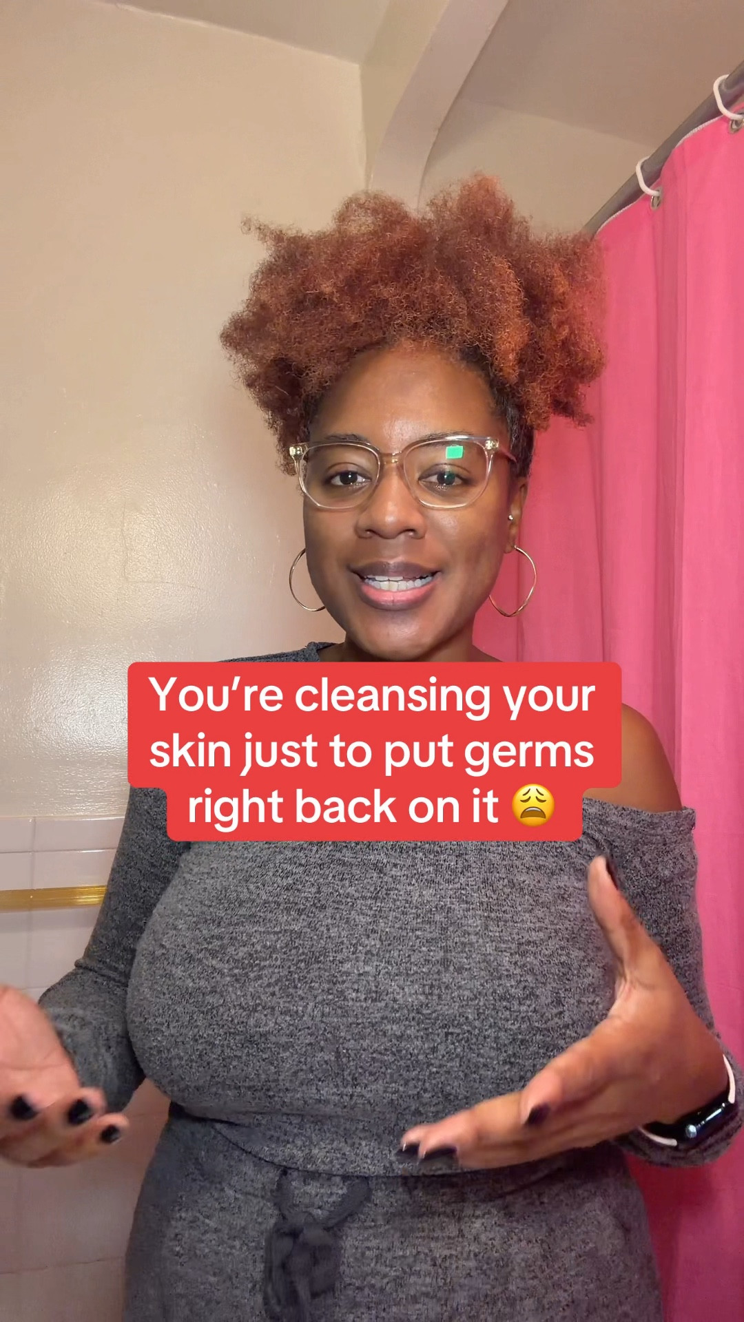 For anyone wondering why your skin isn’t clearing up — check your towel 👀 These clean towels have been a lifesaver for my sensitive skin. I’ve been using them for months now and honestly can’t go back to regular towels. Shop them on my LTK 🫶🏾

#LTKBeauty #LTKHoliday #LTKSeasonal