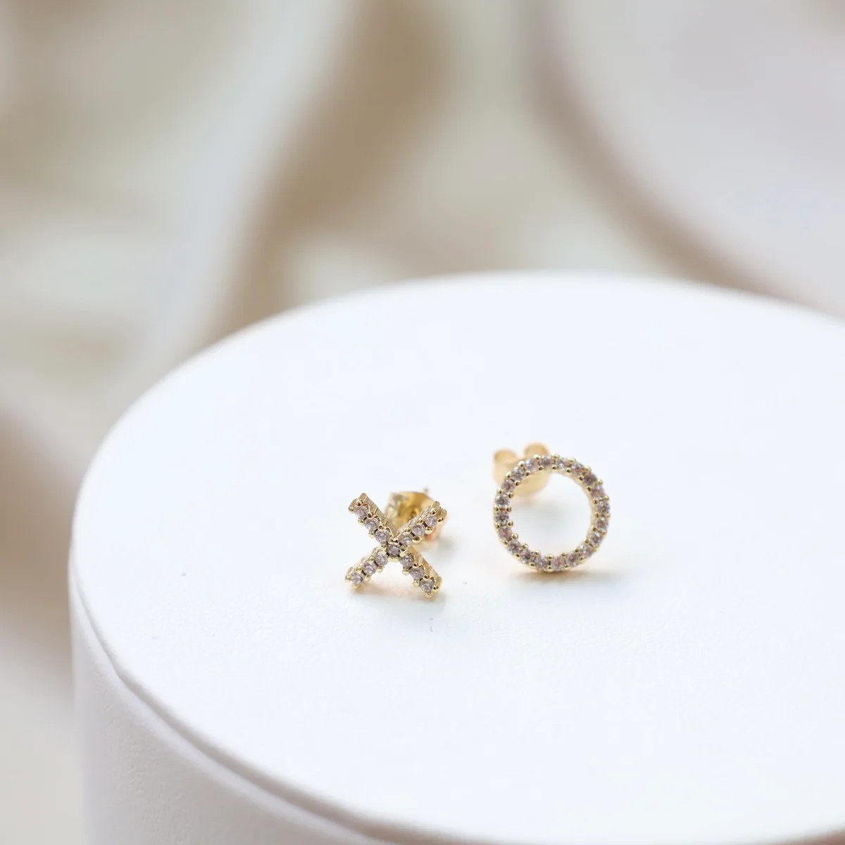 XO studs | Taudrey