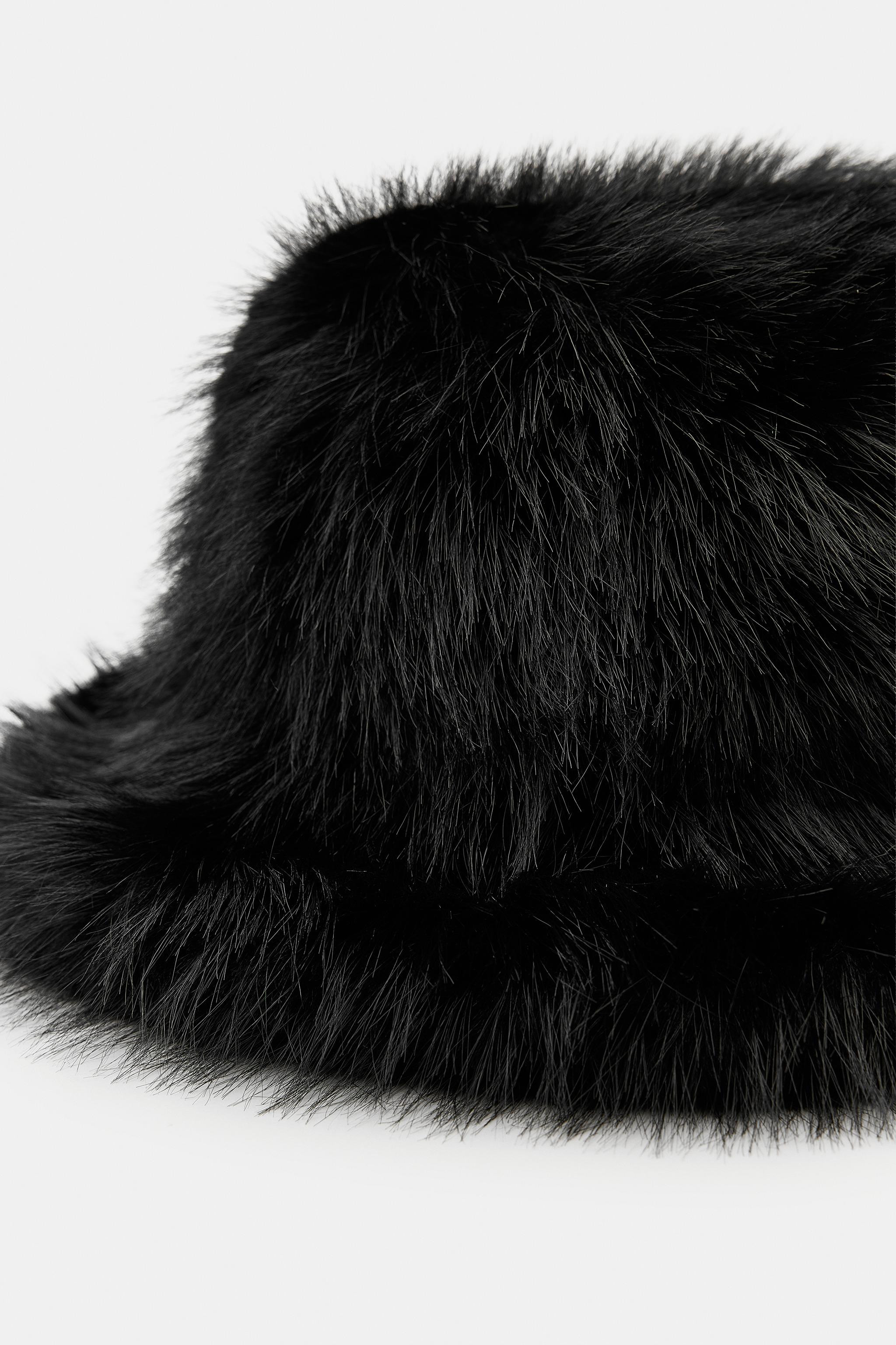 SHEEPSKIN BUCKET HAT | Zara UK