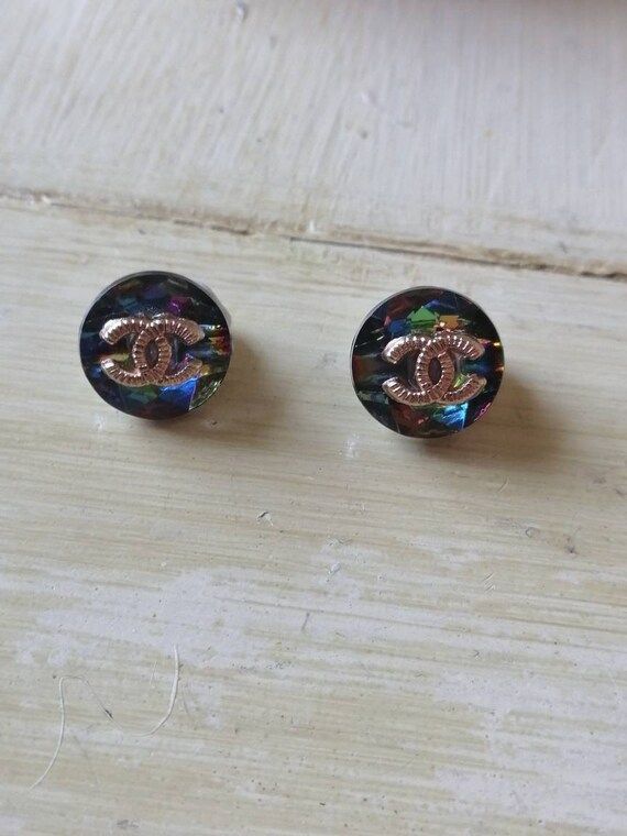 Stunning small multi-toned vintage designer buttons reworked into a gorgeous pair of stud earring... | Etsy (US)