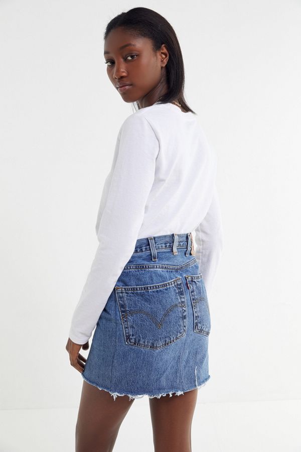 Urban Renewal Recycled Levi’s Notched Denim Mini Skirt | Urban Outfitters US