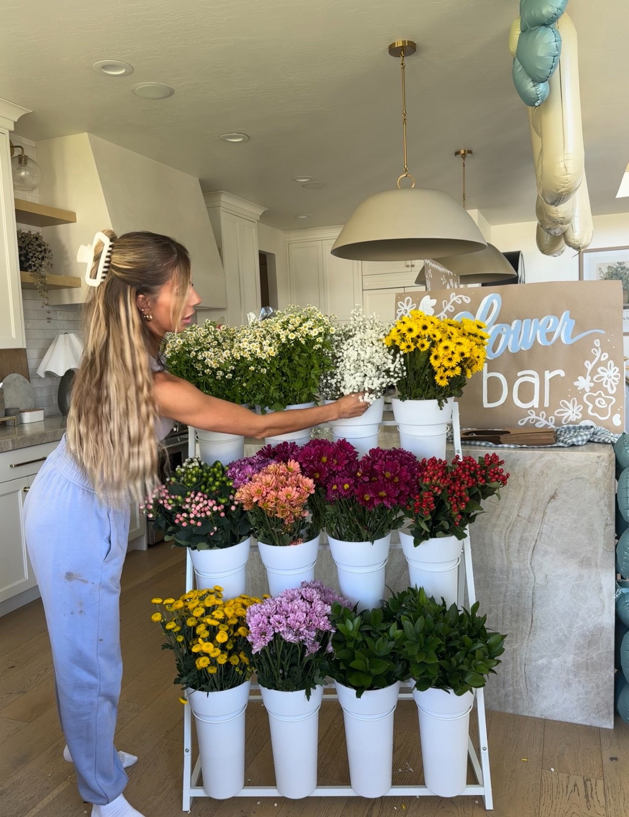 Off the market theme💐