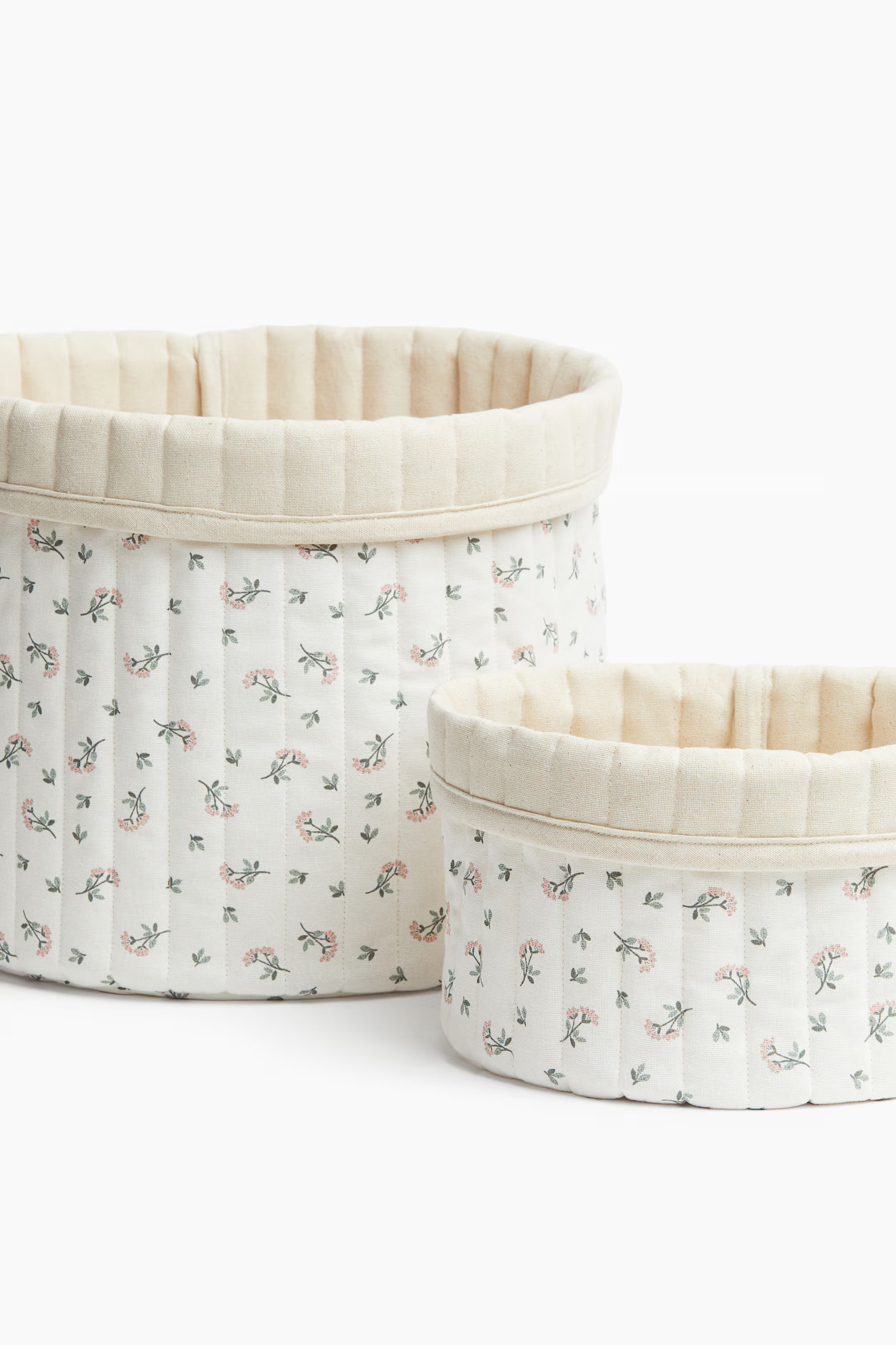 Large quilted storage basket - Light dusty beige/Floral - Home All | H&M GB | H&M (UK, MY, IN, SG, PH, TW, HK)