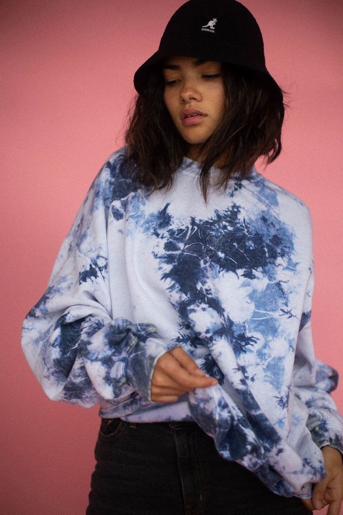 Urban Renewal Recycled Tie-Dye Crew Neck Sweatshirt | Urban Outfitters (US and RoW)