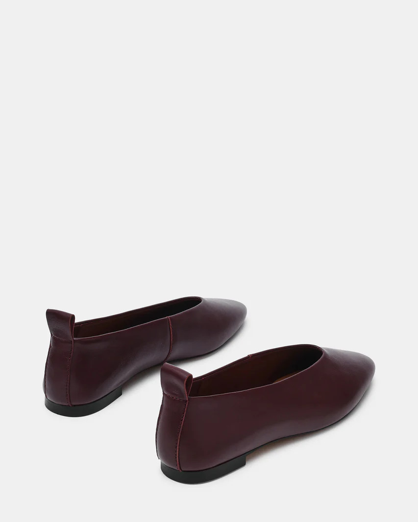 SWANKY Plum Leather Almond-Toe Ballet Women's Flat | Steve Madden (US)