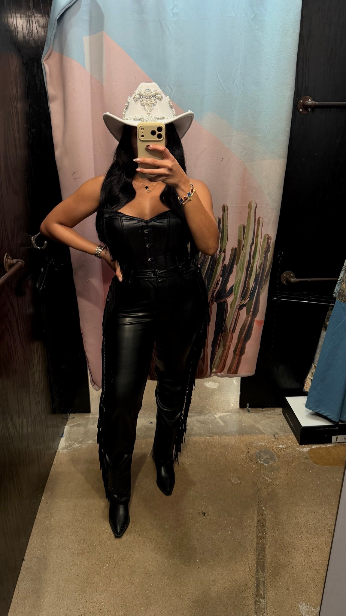 Rodeo Style Inspo🤠🐎

#LTKBeauty #LTKActive #LTKTravel