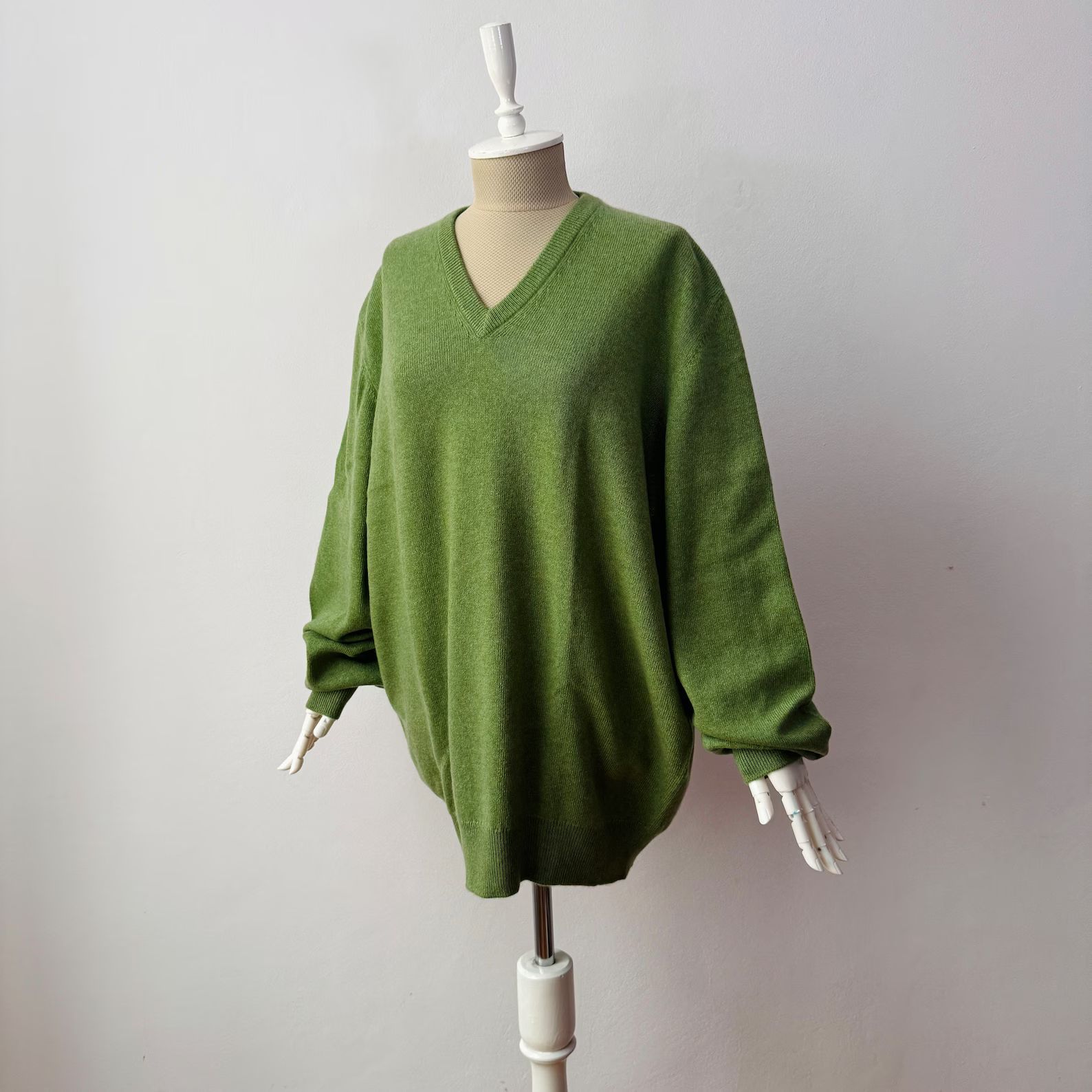 100% Pure Cashmere V-neck Relaxed Fit Green Knit Jumper - Etsy Canada | Etsy (CAD)