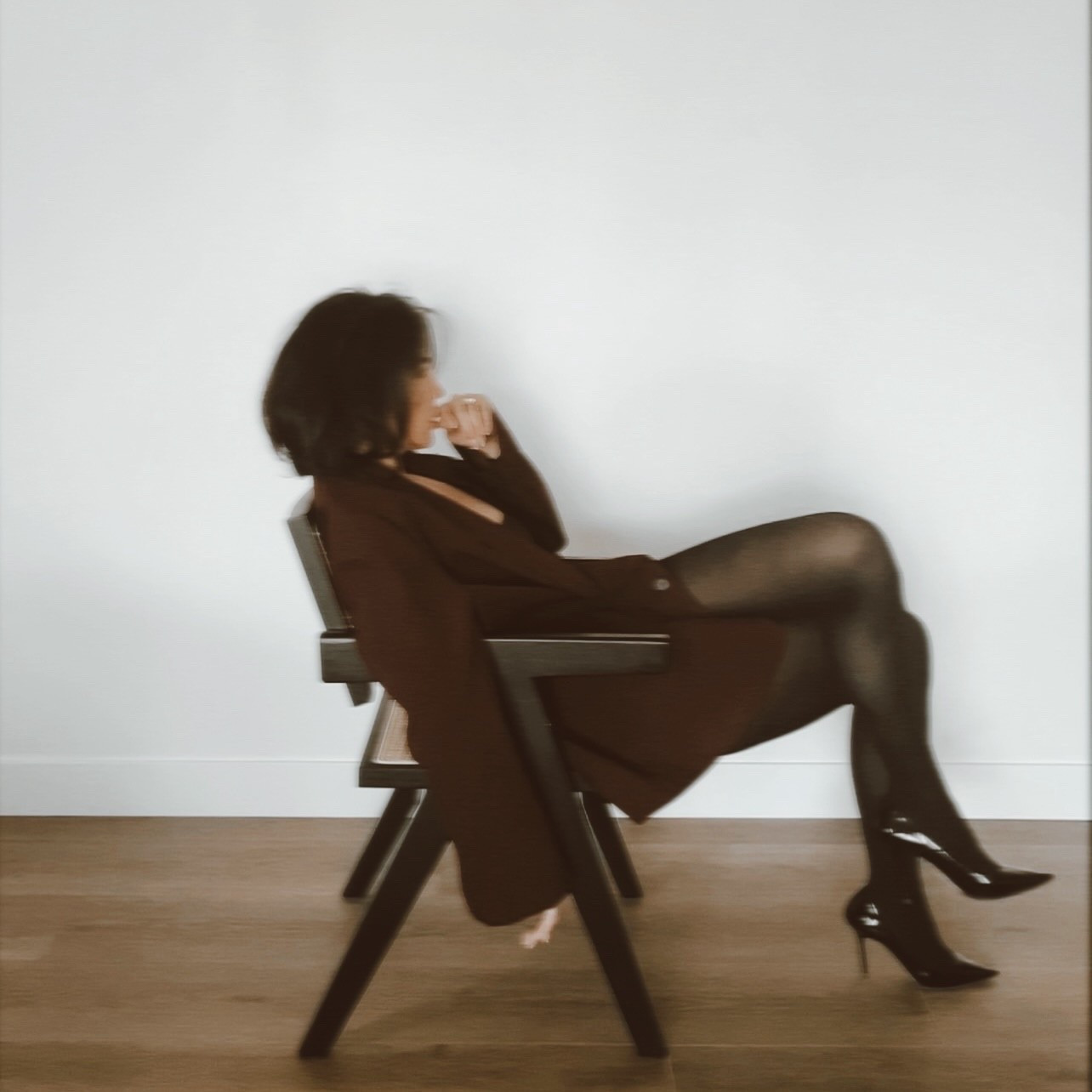 One month until 40 waiting intention, elegance, and stillness
.
.
#almost40 #onemonthaway #capricorn #january1st #40