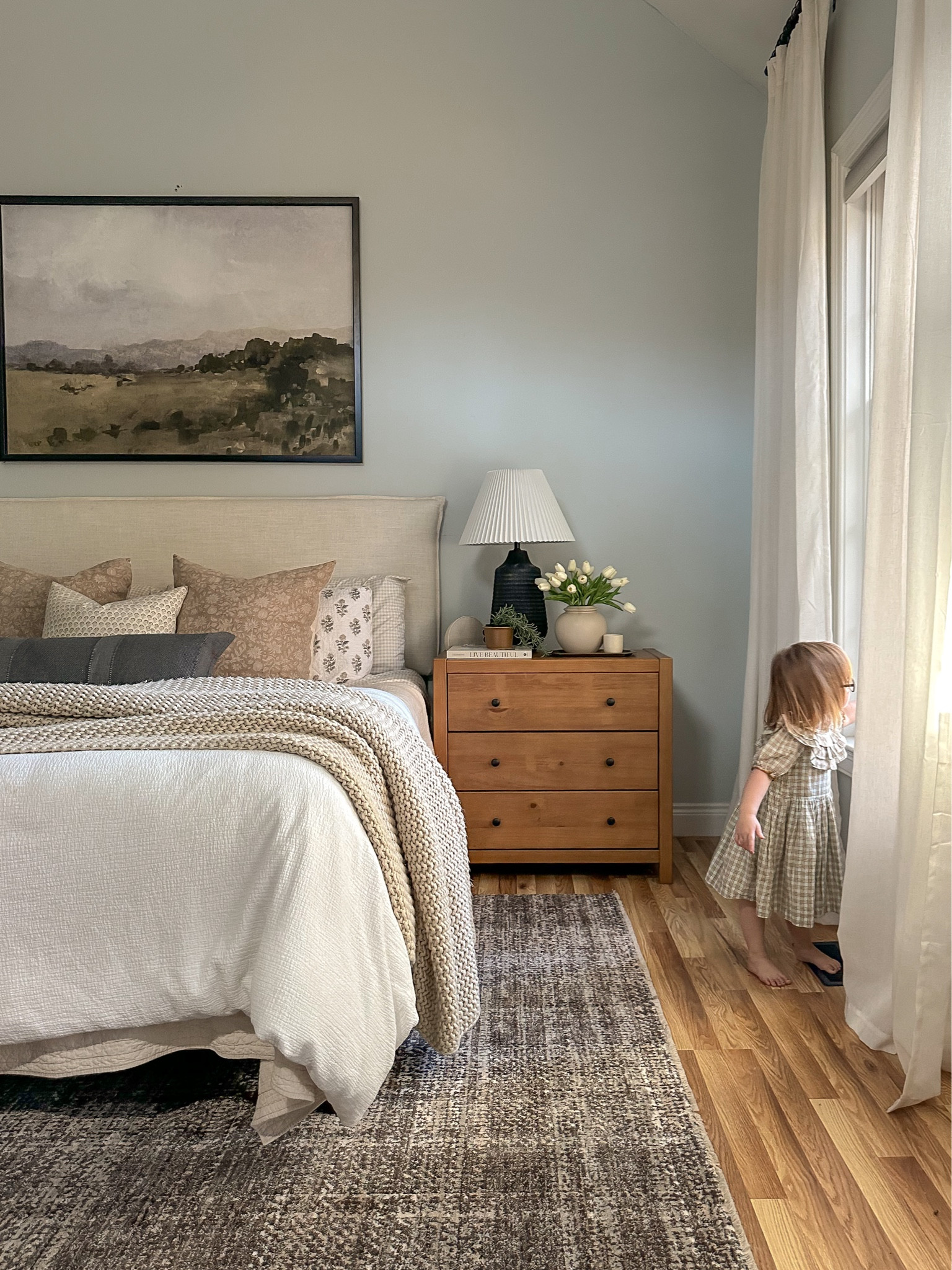 The new @angelarosehome x @loloirugs collection is here and oooh my is it so cozy! We have the Ember rug, (EMB-05 Graphite Multi). It’s soo soft and OEKO-TEX certified which means it is environmentally friendly and no harmful chemicals were used! Makes me so happy knowing Lila’s little toes will be on this daily. We also have the Nadine pillow (par0021 slate) that compliments the rug so beautiful! #AngelaRosexLoloi

#LTKhome