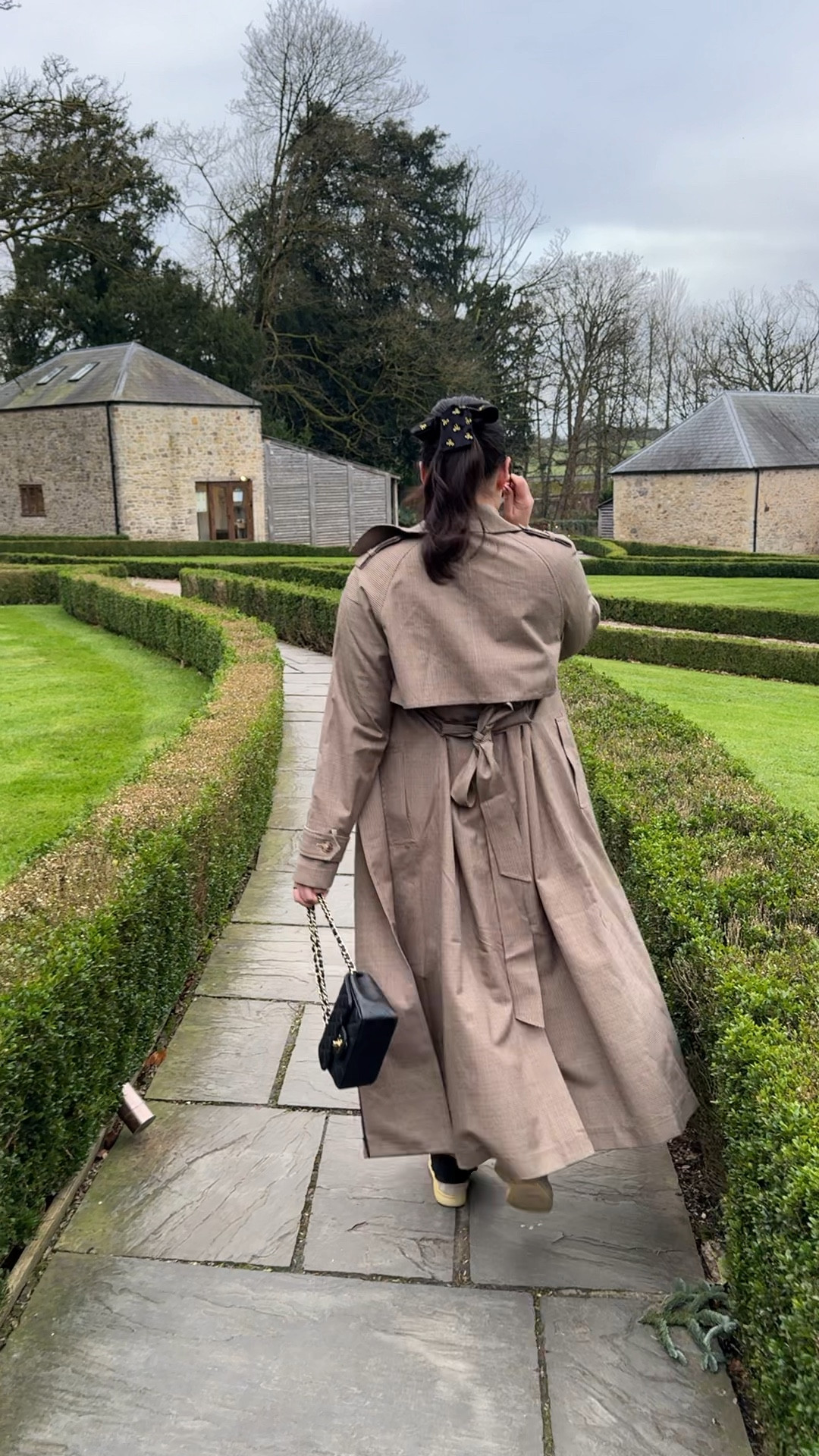 Favorite trench coat from Vineyard Vines 

#LTKSeasonal #LTKMidsize #LTKTravel