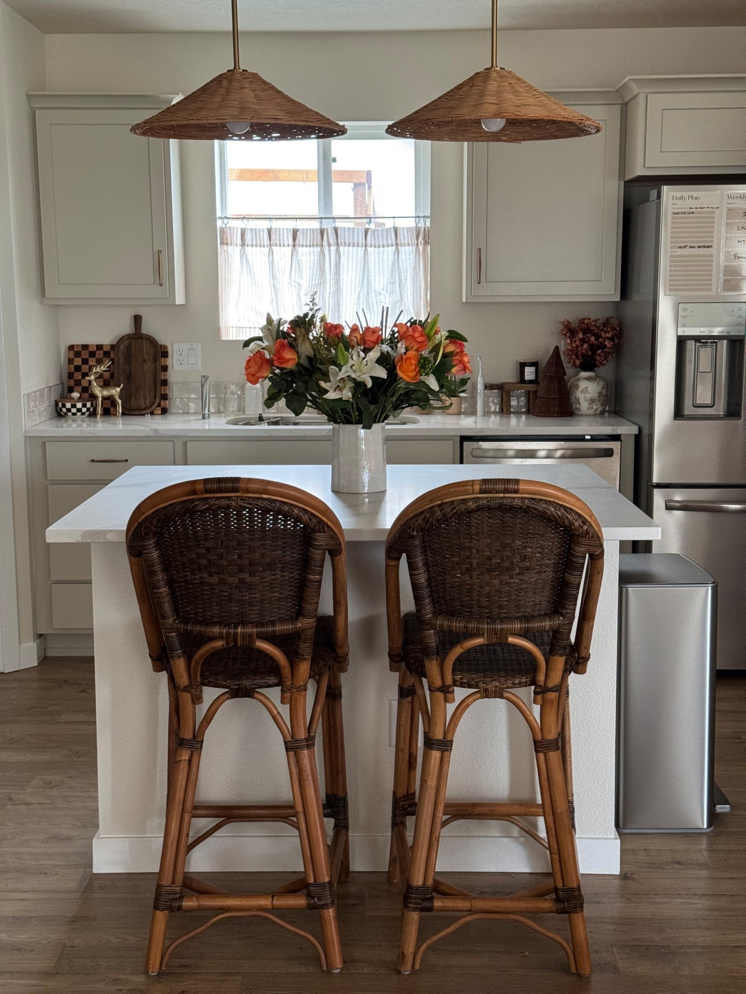 Are we obsessed with these counter stools?! The warmth they add to the kitchen is exactly what I was looking for 🤎

#kitcheninspo
#homefinds
#organickitchen
#cozyhome
#homedecor
#counterstools
#rattan


#LTKHome #LTKGiftGuide #LTKHoliday