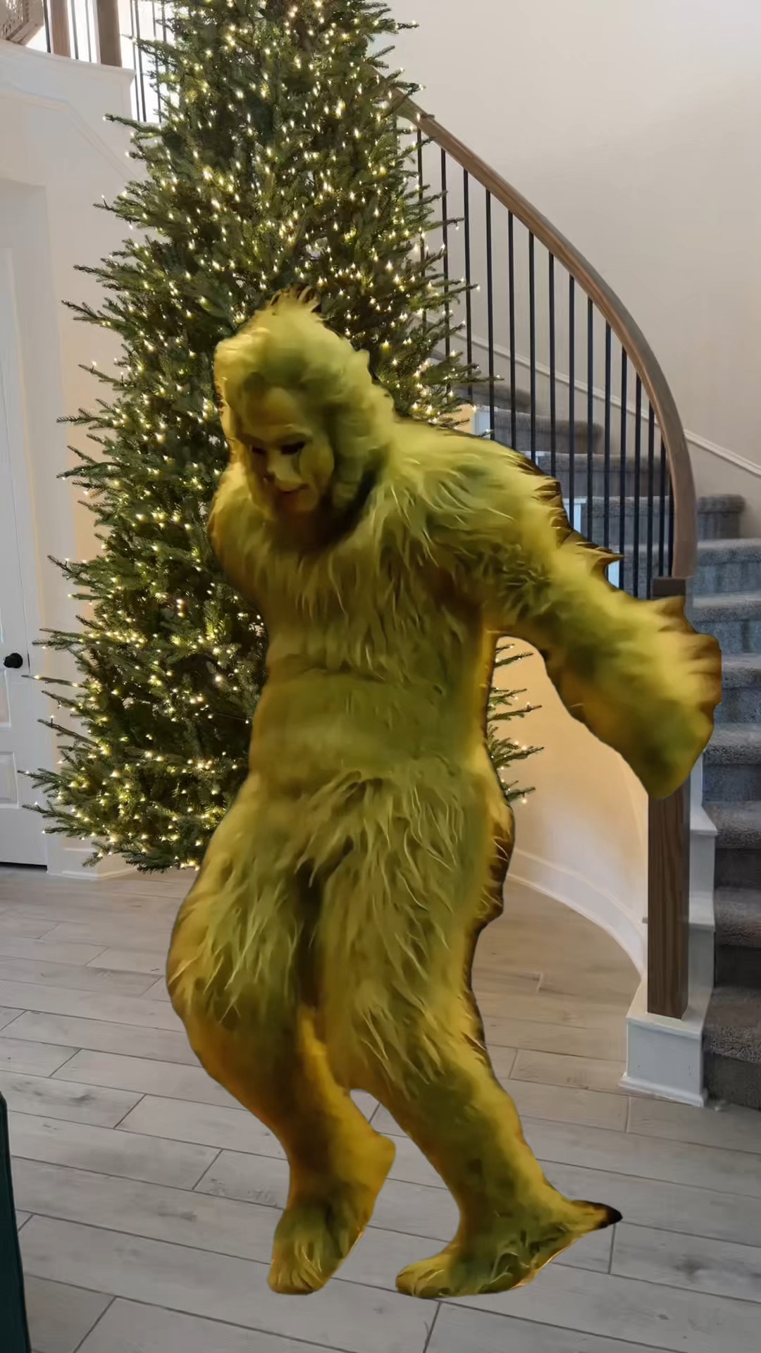 Putting up my favorite Christmas tree and getting ready for the holidays 🎄

#LTKSeasonal #LTKHoliday #LTKHome