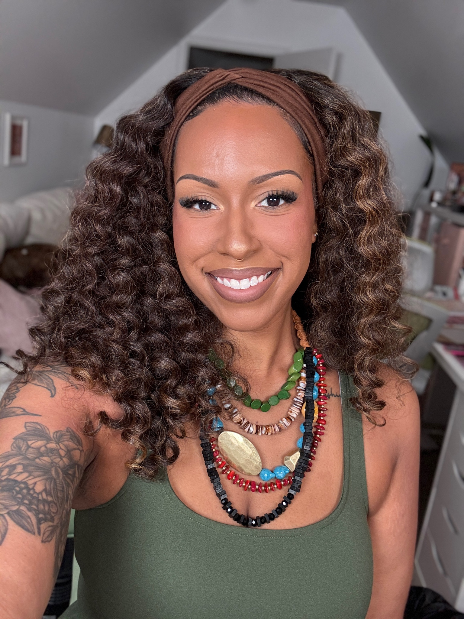 Outre Romina in color DR CARAMEL BROWN 😍🤎🍯✨

This is a fairly new synthetic half wig from @outre_hair This was a blind buy that worked out. Loving the curls, texture, and of course this color blend! You can watch the full review on my YouTube channel!

#outreromina #synthetichalfwigs #outrehair #wiginfluencer #wigvlogger

#LTKBeauty #LTKgrwm #LTKvlog