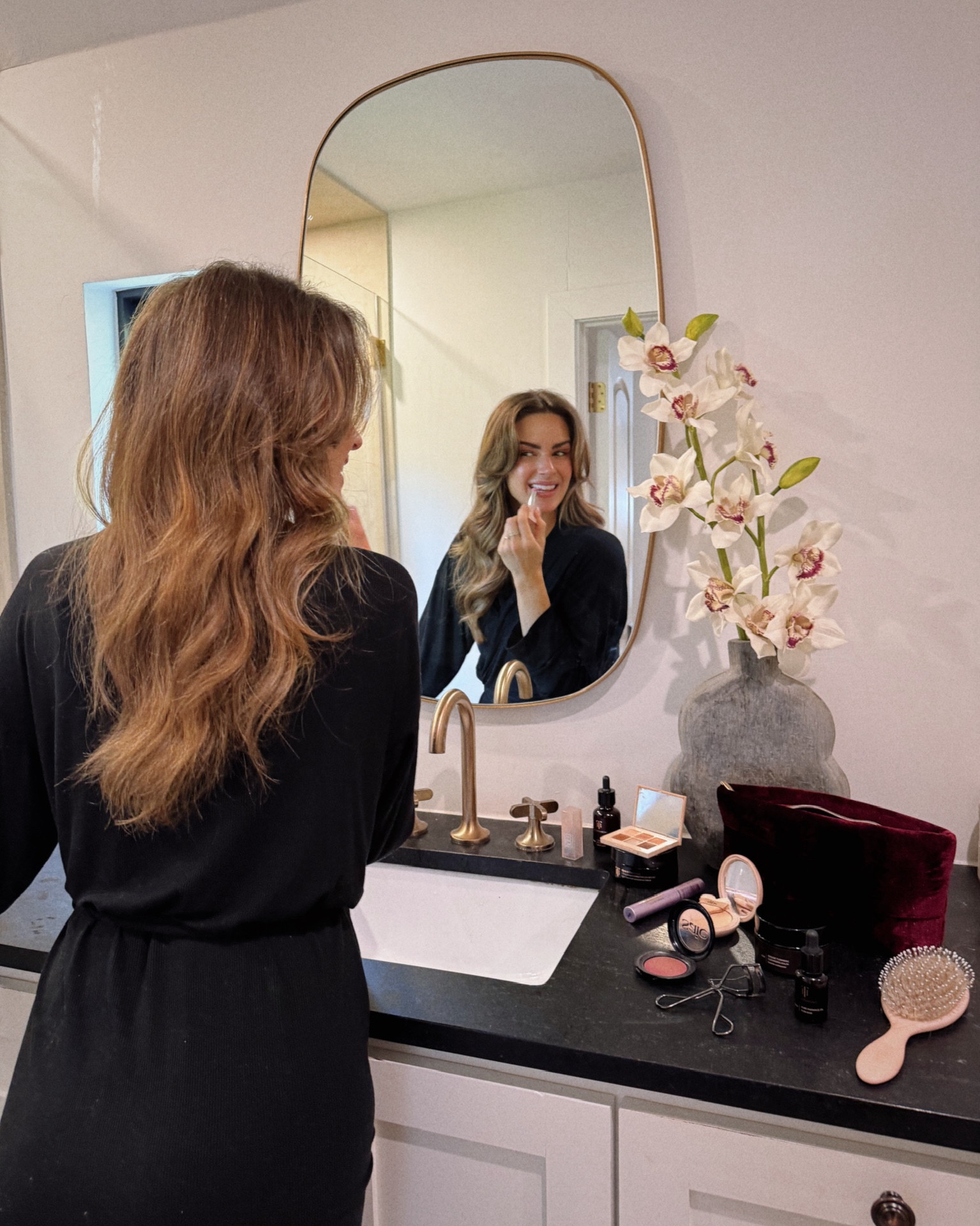 GRWM ✨ True Botanicals has been the perfect addition to my morning and night routine

Code: ALOPROFILE for Tarte 
Code: ALOPROFILE for Dibs 

#LTKmorningroutine #LTKgrwm #LTKBeauty