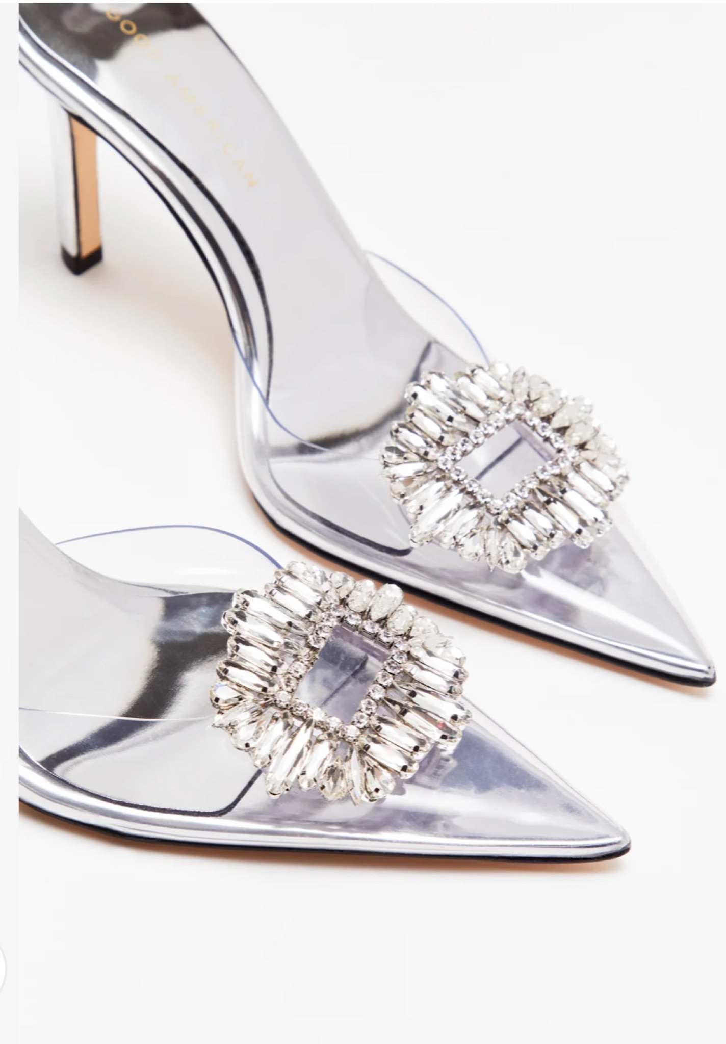 A holiday steal! 💎

#LTKHoliday #LTKCyberWeek #LTKfindsunder100